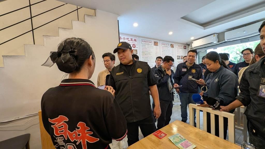 Deputy Interior Minister Raids Huai Khwang, Busting Nominee and Illegal Labour Networks — 3 Hotels Found Operating Without Licences, Probe into "Bribe" Payments Ordered