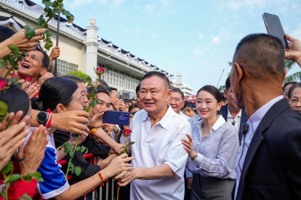"Thaksin" pays deepest condolences to former Chinese Premier Zhu Rongji, hailing him as the economic commander who drove China to become a global superpower, expressing personal admiration