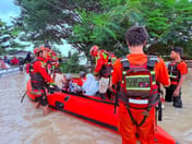 Myanmar in crisis! Dam burst floods over 100 villages in Ayeyarwady, 2 dead