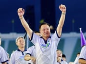 Anutin leads aerobics session to close the "74 Days, 74 Million Calories" project
