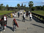 Cambodia mulls extending free visa for Chinese tourists to year-end, eyes more target countries to boost numbers