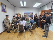 Revealed — Chinese deceiving Chinese! Lured to stop over in Thailand first, Chinese woman abducted in the middle of Bangkok, forced into a car with her hands bound, headed for Mae Sot border