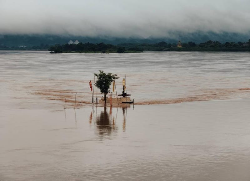 Mekong River Rising Along Entire Golden Triangle Basin! Water Surpasses Surveillance Level from Chiang Saen to Wiang Kaen — "Pha Than Shrine" Already Moved Ashore
