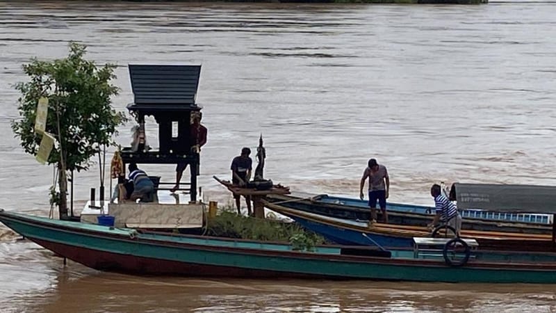 Mekong River Rising Along Entire Golden Triangle Basin! Water Surpasses Surveillance Level from Chiang Saen to Wiang Kaen — "Pha Than Shrine" Already Moved Ashore