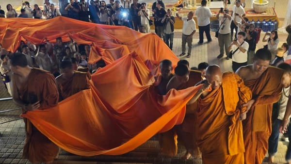 TAT Hosts Grand "Robe-Draping for Luang Pu Tuad" Ceremony for the 13th Time, Inviting Faith-Based Tourists to Seek Blessings at Wat Huay Mongkol