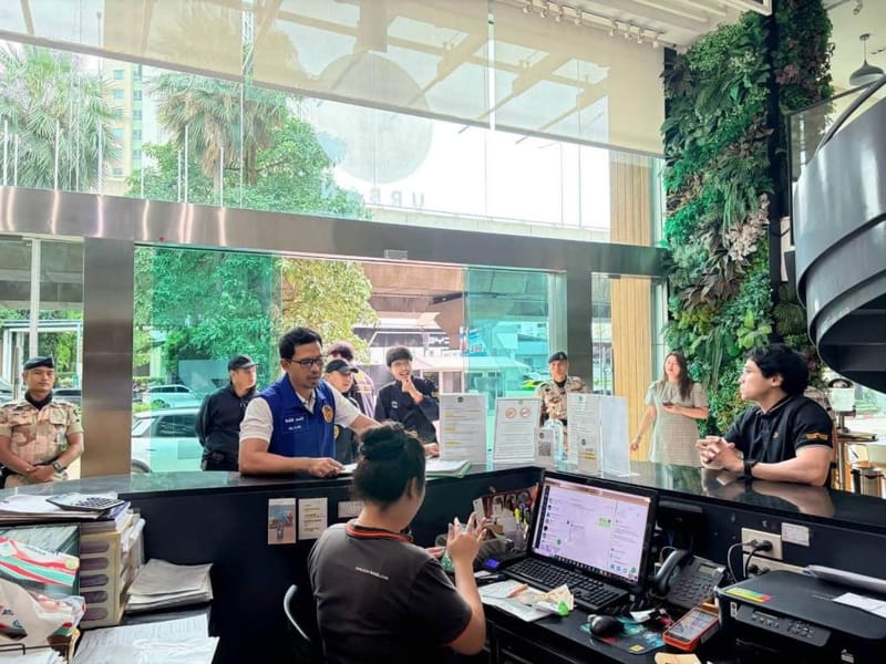 Deputy Interior Minister Raids Huai Khwang, Busting Nominee and Illegal Labour Networks — 3 Hotels Found Operating Without Licences, Probe into "Bribe" Payments Ordered