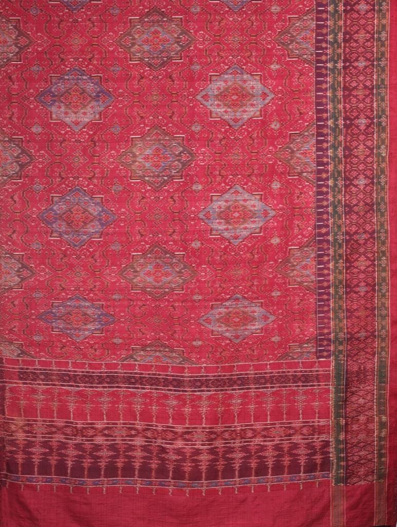Exhibition "Siam Phatsatraphon Philai: Honouring the Queen Mother" — A Breathtaking Display of Rare Thai Textiles and Precious Fabrics Seldom Seen