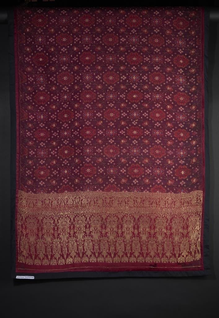 Exhibition "Siam Phatsatraphon Philai: Honouring the Queen Mother" — A Breathtaking Display of Rare Thai Textiles and Precious Fabrics Seldom Seen