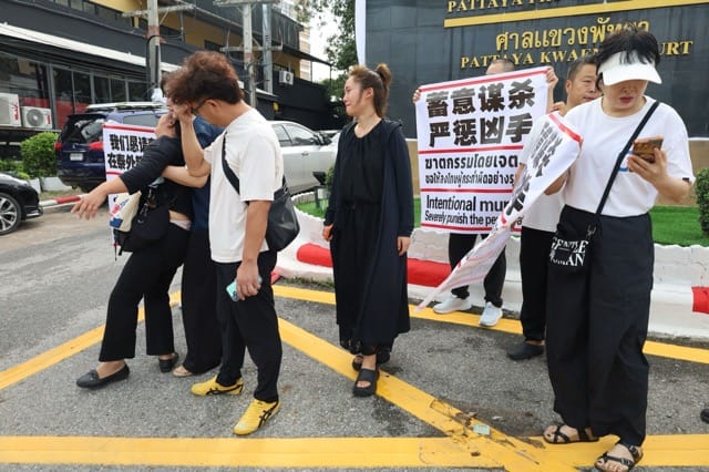 Chinese father flies urgently to Pattaya to demand justice for 20-year-old son stabbed to death, calls for investigation of woman found in room