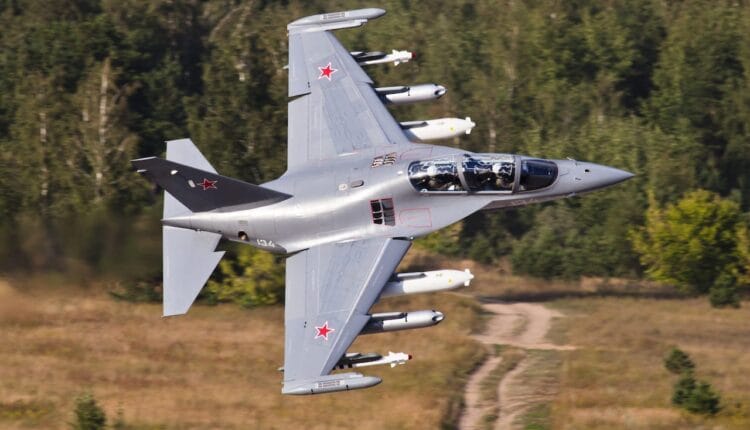 Vietnam Becomes the "First Customer" to Purchase Russia's New Yak-130M Light Fighter Jet