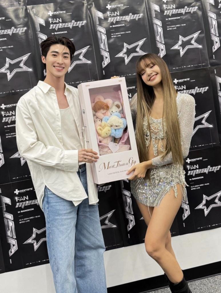 Get to know "Blue Pongthiwat" — how did he end up being rumoured as Lisa's new boyfriend? The latest: both spotted wearing matching rings as if they planned it