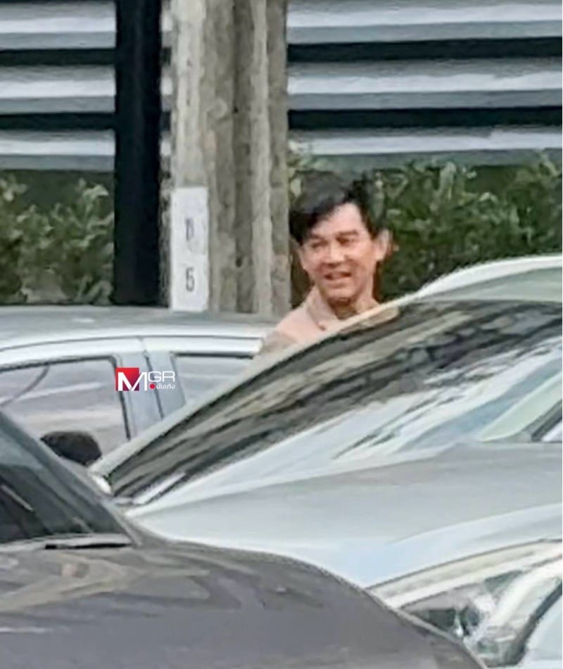 "Mos Patiphan" Takes Wife to File Police Report at Central Investigation Bureau, but Keeps Details Under Wraps