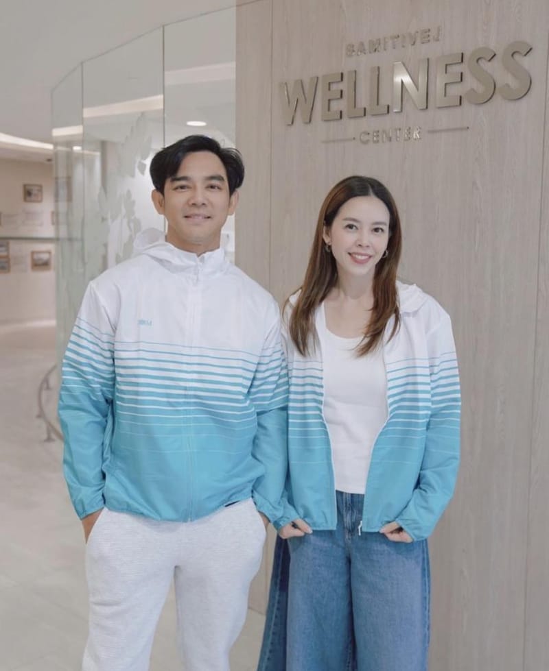 "Mos Patiphan" Takes Wife to File Police Report at Central Investigation Bureau, but Keeps Details Under Wraps