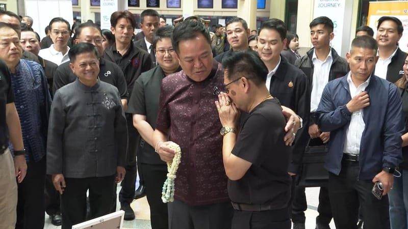 "Anutin" and the morality play... the self-sacrificing, down-to-earth prime minister with no special privileges