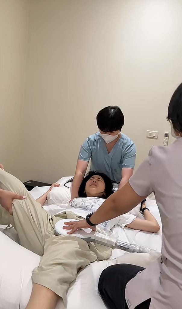 "Janis" shares a cautionary tale from competing in HYROX for content — paying for it with a wrecked body, enduring physical therapy so painful it felt like her mind snapped and her body was about to shatter