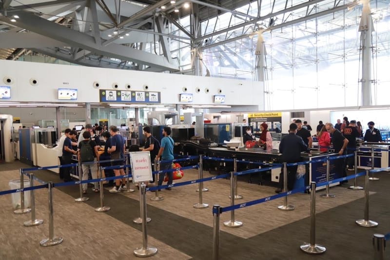 "Supajee" tackles Suvarnabhumi bottleneck by adding Auto Gates — points to immigration officers as the real constraint, raising the question: is this a root-cause fix or merely treating the symptoms?