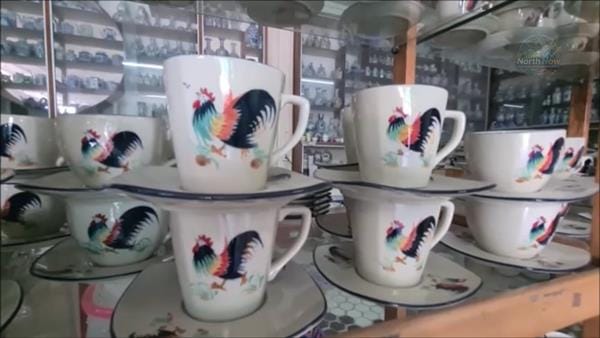 Chinese goods flood the market, Lampang ceramics in crisis: over half of factories shut down, major players turn to robots to cut labour