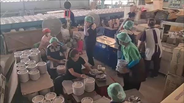 Chinese goods flood the market, Lampang ceramics in crisis: over half of factories shut down, major players turn to robots to cut labour