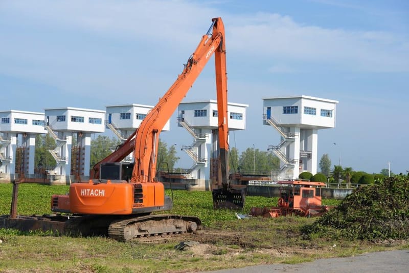 "Witthaya" orders nationwide push to eradicate water hyacinth, clear waterways, and boost water management efficiency simultaneously across the country