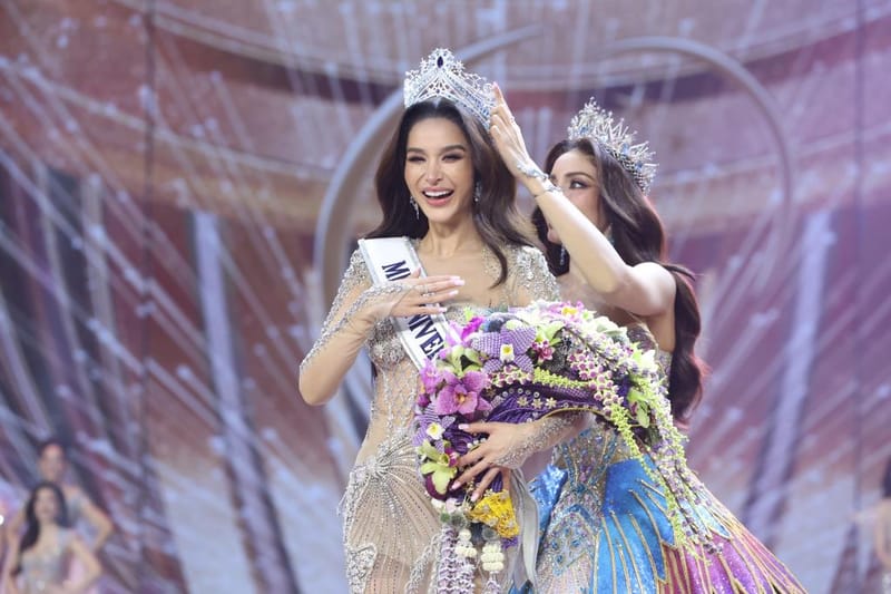The crown chose her! MUT Bangkok "Khanom Tarina" moves to tears, winning Miss Universe Thailand 2026 (clip)