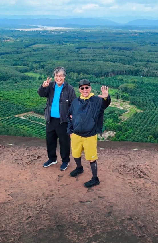 Bird Thongchai's manager announces no concert this year, posts photos of the singer traveling and making merit — fans say they'll wait as long as it takes