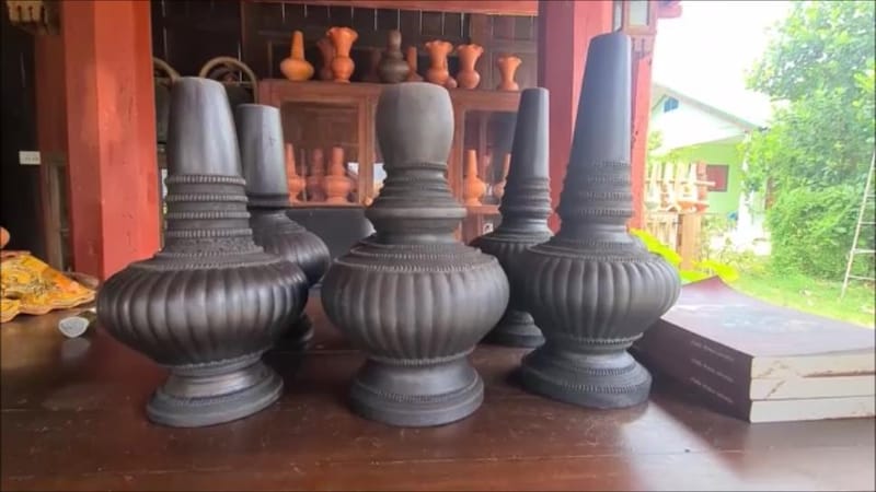 Clip Points the Way to Survival for 'Lampang Ceramics' — If It Stops at Just the 'Rooster Bowl', It's Over; Can't Compete with China! Must Revive Its '700-Year Earthenware' Roots