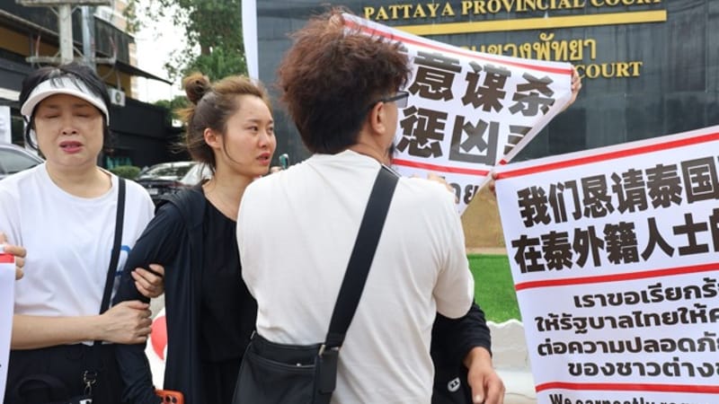 Chinese father flies urgently to Pattaya to demand justice for 20-year-old son stabbed to death, calls for investigation of woman found in room