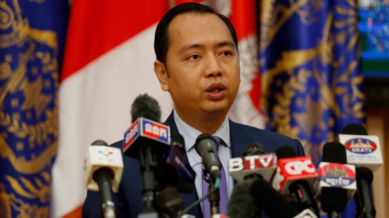 Cambodia speaks out, hitting back at Thailand: deploying troops to hold the disputed area will never change the border line