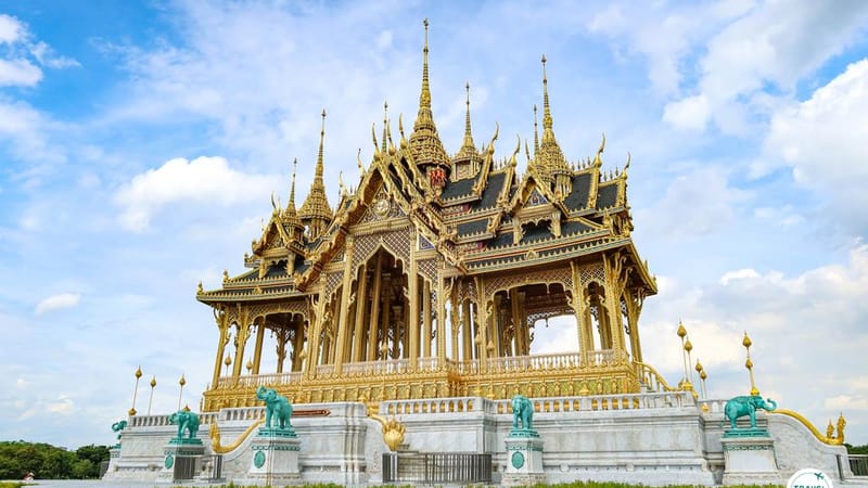 A Masterpiece of Thai Art — "Ruean Yot Borom Mangkhalanusornee" at the Silp Phaendin Museum, Free Admission All of August