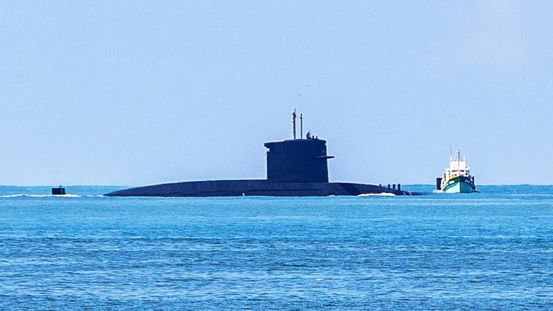 Chinese Scientists Develop Tiny Sensor That Could Help a Smartwatch Detect Submarines at 500 Metres Depth